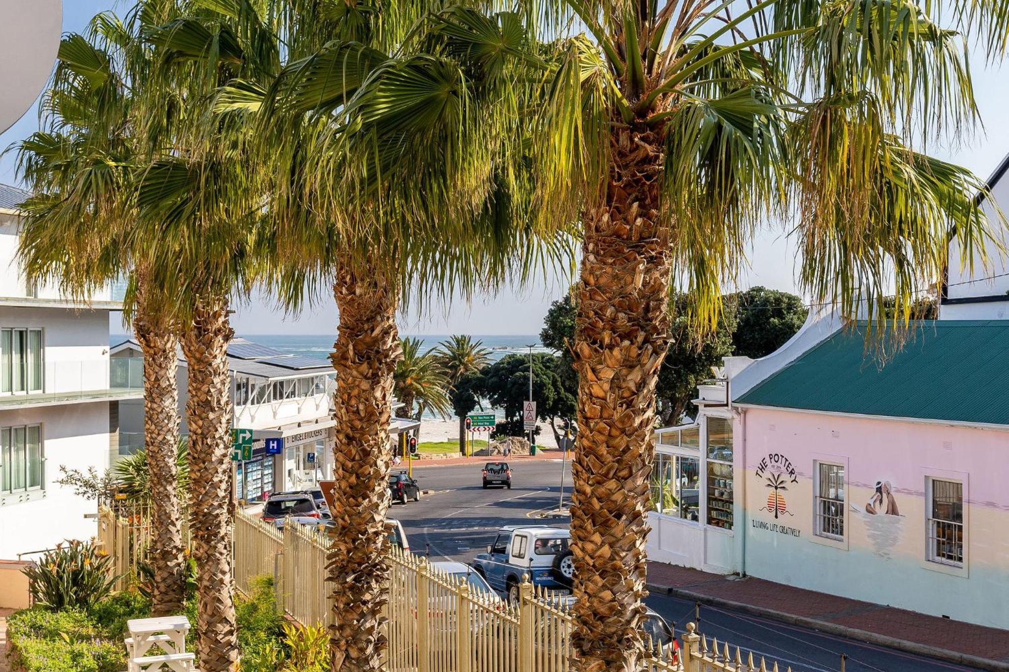 Camps Bay Village - Studios And Apartments Cape Town Exterior photo