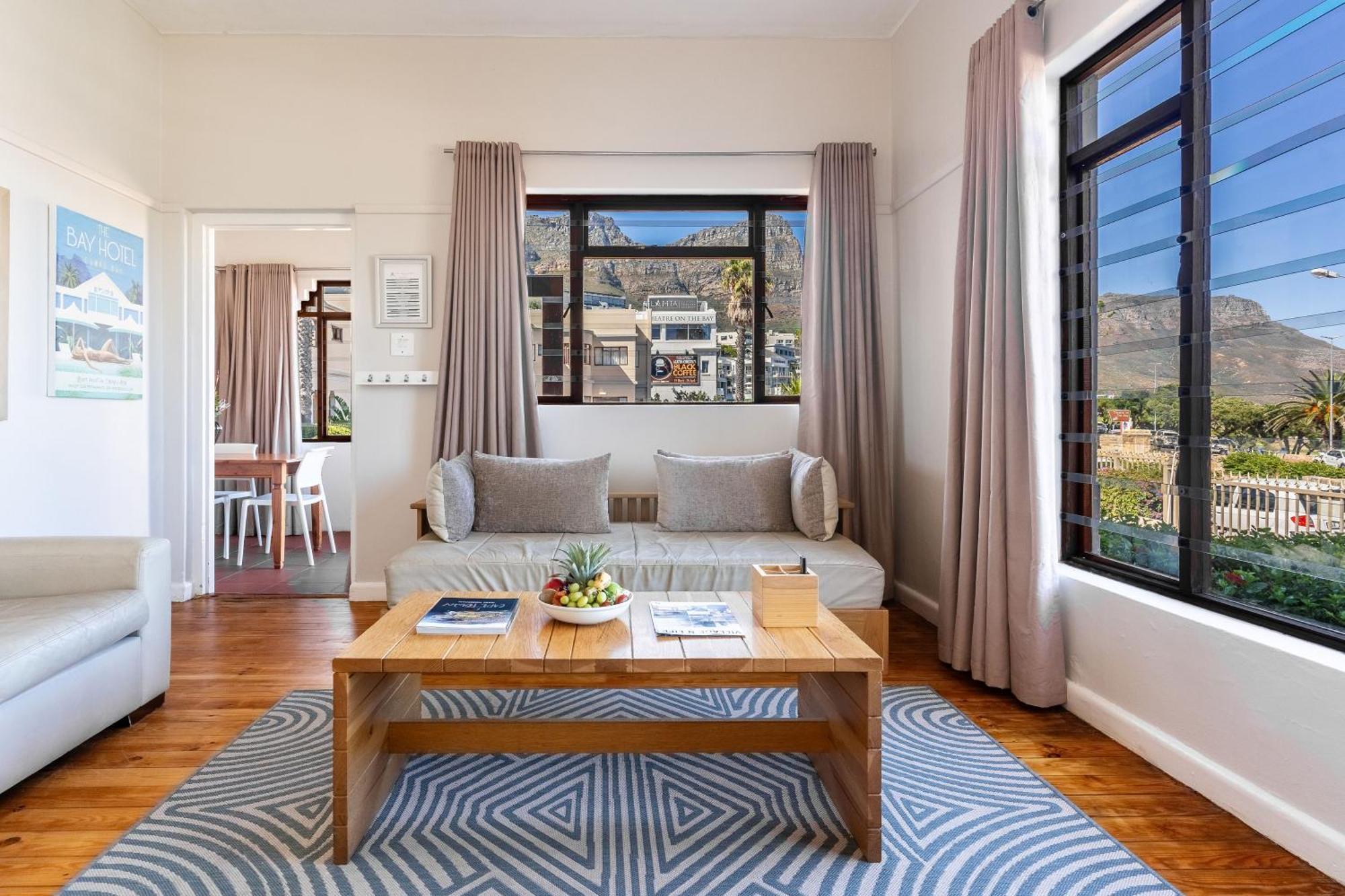 Camps Bay Village - Studios And Apartments Cape Town Exterior photo