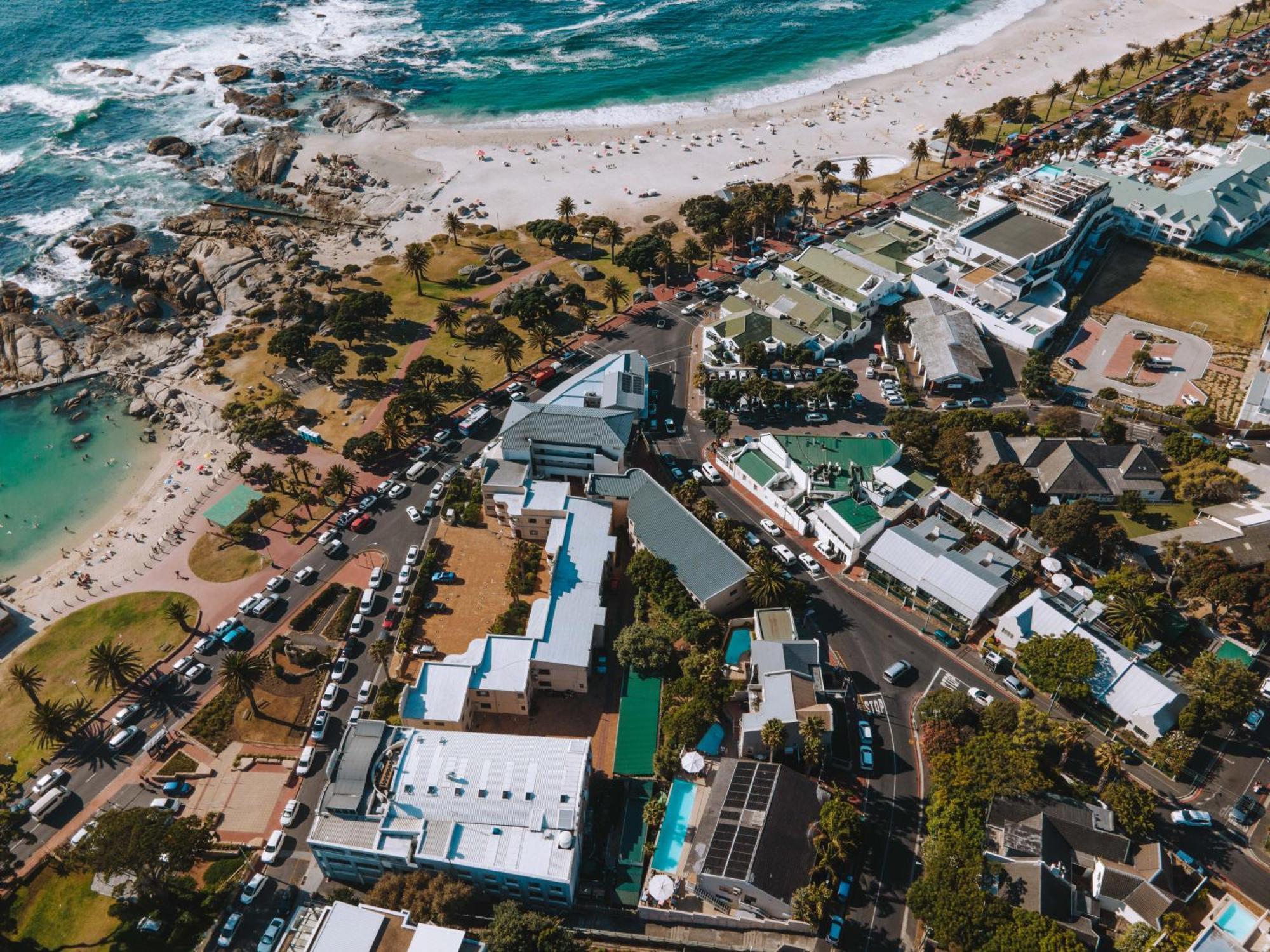 Camps Bay Village - Studios And Apartments Cape Town Exterior photo